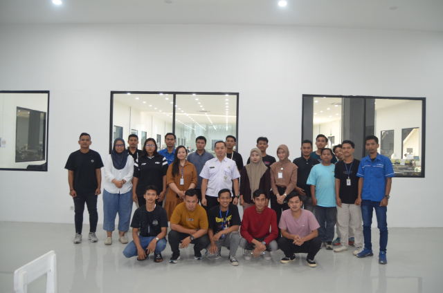 Pelatihan dan Sertifikasi Operator Peralatan Pendukung (Water Truck) BNSP Sertifikasi Sertifikasi BNSP — pertambangan dan operasional tambang