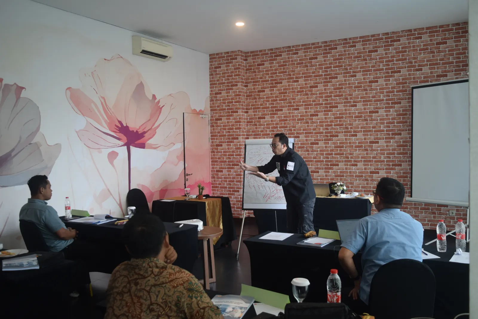 Kegiatan Pembinaan Keselamatan dan Kesehatan Kerja K3